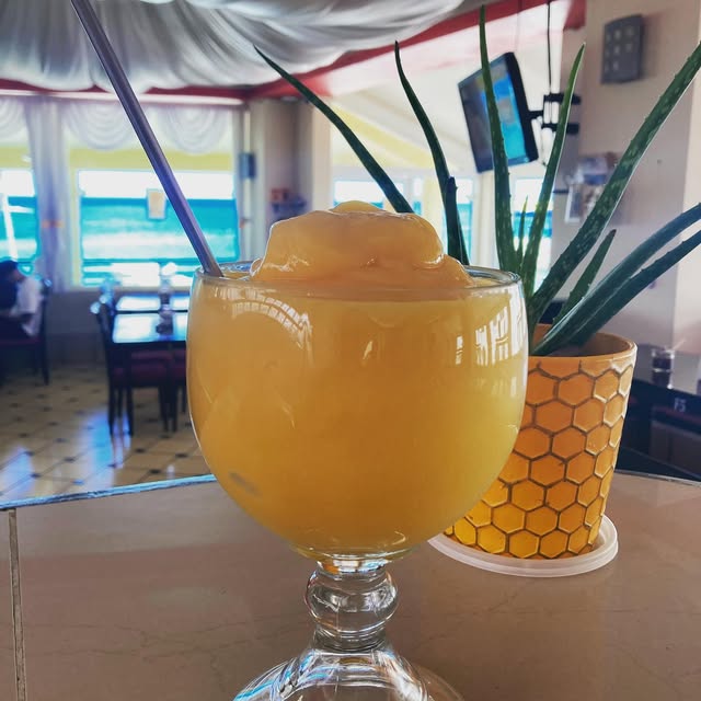 Smoothie tropical de mango